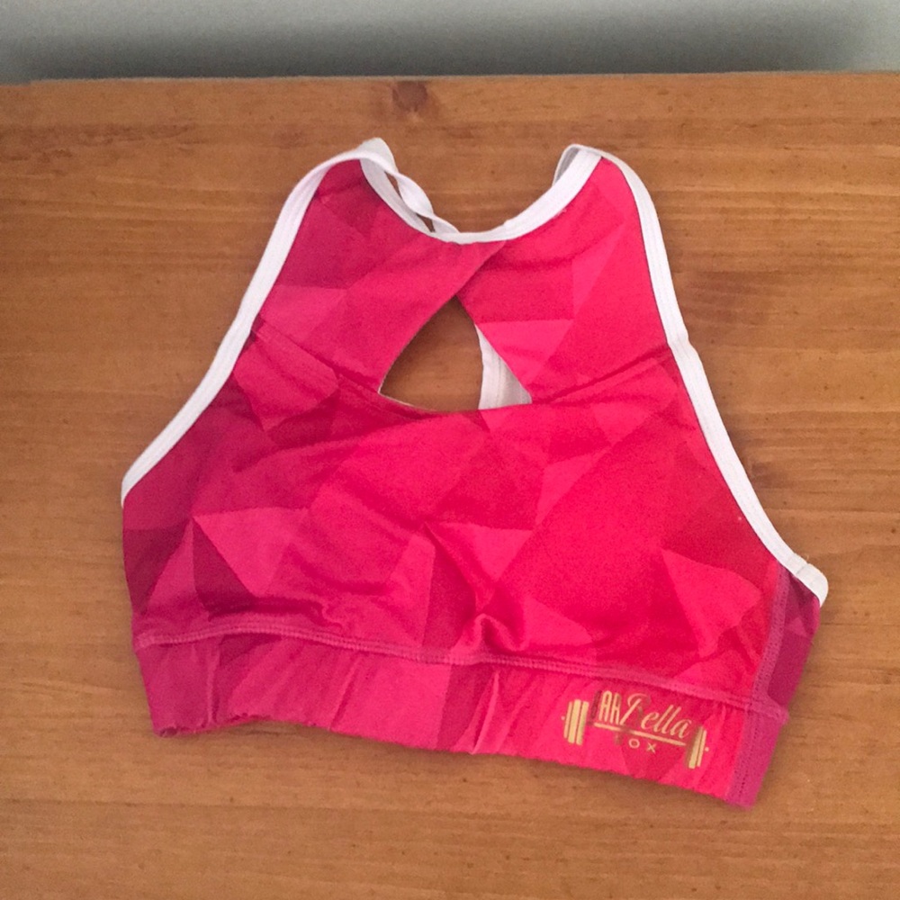Chestee sports bra